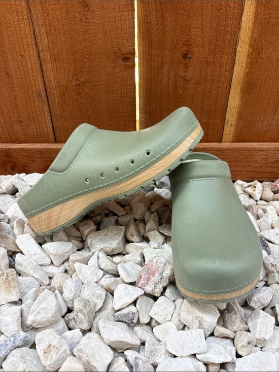 Dansko Shoes - Dansko Kane Olive Green Clogs
